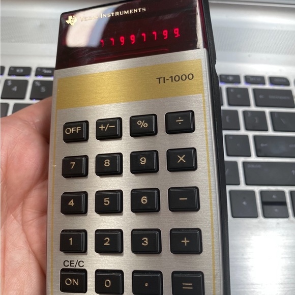 Vintage 70s Texas Instruments TI-1000 Calculator with box - Picture 11 of 13